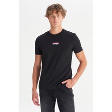 %100 Pamuk Regular Fit Normal Kesim Siyah Minimal Logo Tişört