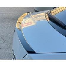 Universal Octavia 2013- Model Boyalı Plastik Spoiler