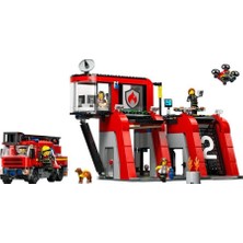 Colezium 60414 LEGO City Itfaiye Kamyon ve Itfaiye Merkezi 843 Parça +6 Yaş