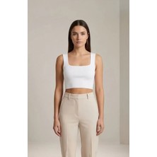 No 35 Concept Kadın Beyaz Kalın Askılı Crop Top Büstiyer – Modern ve Şık Tasarım