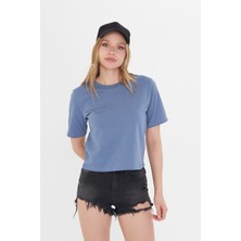 Kadın Mavi Yuvarlak Yaka Regular Fit Normal Kesim T-shirt Tişört