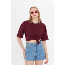 Kadın Bordo Yuvarlak Yaka Oversize Yandan Yırtmaçlı T-shirt Tişört
