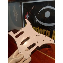 Puandorg Elektro Gitar Pickguard Beyaz 11 Delik S/s/s Konfigürasyon 4-Ply Tortoise Shell Strat Pickguard