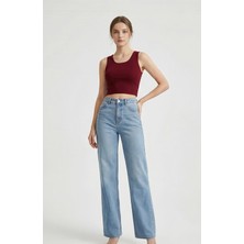 No 35 Concept Kadın Bordo Kare Yaka Crop Top Bluz – Şık, Rahat ve Kolay Kombinlenebilir