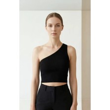 No 35 Concept Kadın Siyah Tek Omuz Crop Büstiyer – Modern ve Şık Tasarım