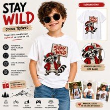 Tişört Kodu Stay Wild Baskılı Çocuk Tişörtü – Sevimli Rakun Tasarımlı