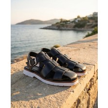 Futsi Shoes Jasper Siyah Hakiki Deri Toka Detaylı Kadın Sandalet