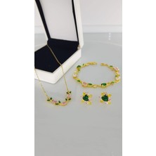 Sones Aksesuar Yeşil Pembe Taşlı Çiçek Gold  Çelik Set