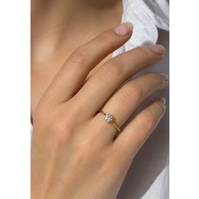 8 Ayar Altın Sade Işıltı Model Kadın Yüzük