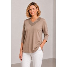 Bihan Store Kadın V Yaka Önü Geometrik Taş Baskılı Ges Kol Bluz Y26-0256 - Vizon
