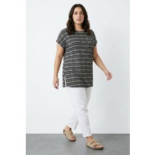 Stil Diva Çizgili Yırtmaçlı T-Shirt