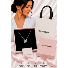 Rawezon Kutulu Çantalı Çelik Pembe Taşlı Kuğu Kolye - Kadına Sevgiliye Doğum Günü Hediyesi