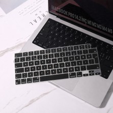 Sneezy MacBook Pro 14.2 Inç M1 M2 M3 M4 M5 A2442 A2992 A2918 Uyumlu Türkçe Q Klavye Koruyucu Siyah Silikon