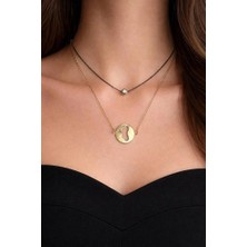 Yuvarlak Içi Kelebek Figürlü Tek Taşlı Çift Zincir Gold Rengi Kolye