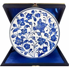 Çini Evi Iznik Çini Tabak  Mavi Lotus ve Çiçek Desenli 18 cm