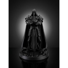Demirhan3D 🛡️🖤 Sovereign Armored Lord - Doctor Doom Dekoratif Heykel | Pla Doğa Dostu Koleksiyon Figürü | 16 cm
