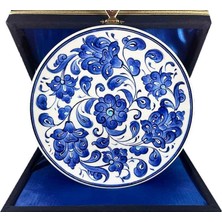 Çini Evi Iznik Çini Tabak  Mavi Beyaz Lotus Desenli 18 cm