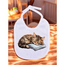 Lili Hediyelik Minderde Uyuyan Kedi Baskılı 2 Adet Bebek Mama Önlüğü