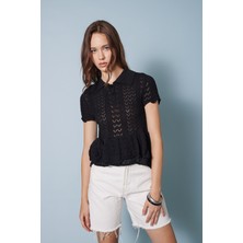 Nisan Triko Fırfırlı Polo Yaka Triko Bluz