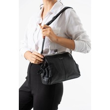 571 Collections Çanta Yıkama Deri Klipsli Fermuarlı 3 Bölmeli Burslu Omuz Çantası Siyah MODEL:(571-13T)