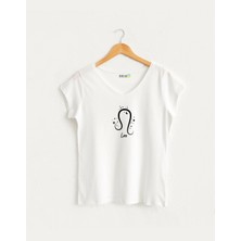 Kidilia Aslan Burcu Tasarımlı Kadın V Yaka %100 Pamuklu T-Shirt