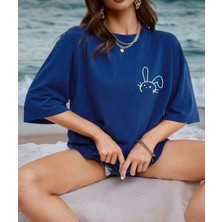 Nigrum Pardus Nıgrum Pardus Bisiklet Yaka Tavşan Çizim Baskılı %100 Pamuk Büyük Beden Rahat Kadın T-Shirt