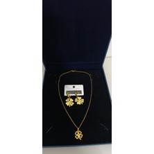 By Seval Yıldırım Çelik Gold Yonca Yaprağı Nazar Boncuklu Kolye ve Küpe Takı Seti