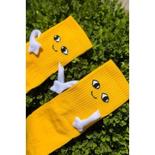 Lou Socks Unisex Sarı El Ele Tutuşan Halay Çeken Sevimli Yüz Desenli Soket Çorap