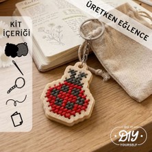 Etamina Gardemina Serisi: Uğur Böceği Etamin Çarpı İşi Anahtarlık- Yeni Başlayanlar İçin Hobi Seti