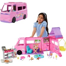 Aesco Barbie'nin Rüya Karavanı Oyun Seti, Tavan Çadırı, Salıncağı, Balık Tutulan Göleti, Renk Değişimi Özellikli Barbeküsü ve Hamur Dahil 60'tan Fazla Aksesuarıyla, HRJ78