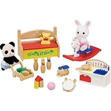 Aesco Sylvanian Families Epoch ESF5709 Tavşan ve Panda Bebeğin Oyun Odası Oyuncak