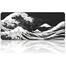 Aesco 8 Farklı Desenli Baskılı Model Black Deer Xxl Gaming Mouse Pad 90X40 cm – Dikişli Kenar, Kaymaz Taban, Dijital Tasarım, Hassas Takip, Ultra Geniş Oyuncu Mousepad (Japon Dalgası 90X40 Cm)