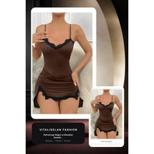 Vitaliselan Fashion Kadın Kahverengi Göğsü ve Bacakları Dantelli Yırtmaçlı Şık Gecelik