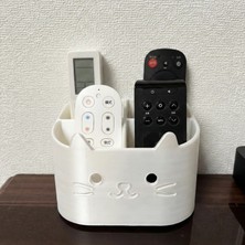 Demirhan3D 🐱🤍 Kedi Figürlü Kumanda Düzenleyici – Kitty Remote Stand | Beyaz 3D Baskı Kumandalık | Doğa Dostu Pla