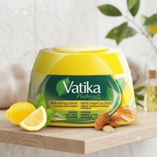 Vatika Refreshing Lemon Saç Şekillendirme Kremi 140 ml - Çay Ağacı ve Badem Yağlı Kepek Karşıtı Etki