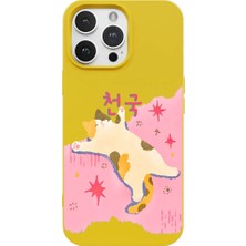 Casen iPhone 14 Pro Sarı Cat Sleeping Kamera Korumalı Premium Lansman Renkli Silikon Kılıfı