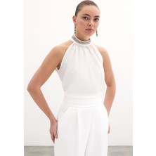 Sateen-Yakası Aksesuarlı Bluz