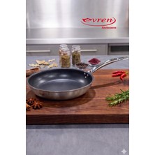 EVREN MUTFAK 32 cm Katmanlı Multi Metal Çelik Tava 2 mm Içi Teflon (Indüksiyonlu Ocağa Uyumlu)