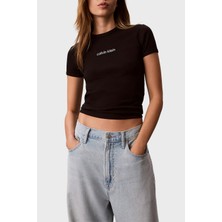 Calvin Klein Pamuklu Logolu Slim Fit Bisiklet Yaka T Shirt LV047G816GUB1 Bayan T Shirt LV047G816G Ub1