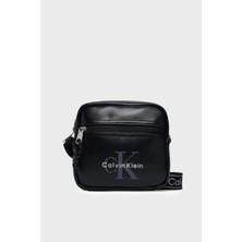 Calvin Klein Logolu Ayarlanabilir Askılı Çanta LV04D3445GUB1 Erkek Çanta LV04D3445G Ub1
