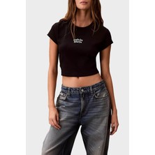 Calvin Klein Pamuklu Regular Fit Logolu Bisiklet Yaka T Shirt LV047G828GUB1 Bayan T Shirt LV047G828G Ub1