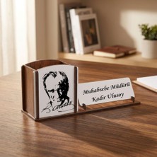 Çılgıntrend Atatürk Silüetli Kişiye Özel Ahşap Masa Isimliği ve Kalemlik - Ofis ve Yeni Iş Hediyesi