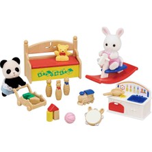Epoch Sylvanian Families Tavşan ve Panda Bebeğin Oyun Odası