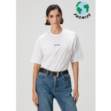 Academia Beyaz Bisiklet Yaka Logolu T-Shirt