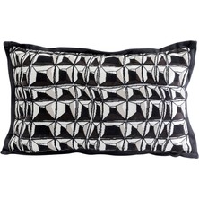 Kare Design Renkli Desenli Pamuklu Kırlent 50 x 30 cm