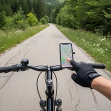 Eco Lounge Evrensel Motosiklet Telefon Tutucu – Kaymaz, Kilitlenebilir Güvenli Tutuşlu, 360° Ayarlanabilir Gidon Bağlantılı Akıllı Telefon Aparatı