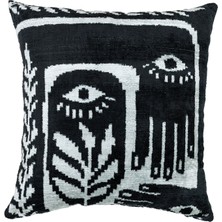 Soho Antiq Hattuşa Siyah Beyaz Tasarımlı Kadife Kırlent 50 x 50 cm