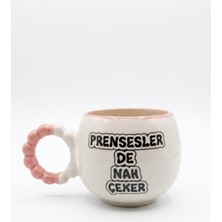 Palto Tasarım Prensesler De Nah Çeker El Yapımı Krem Parlak Puf Kupa - El Işçiliği Hediyelik Kupa Bardak Mug