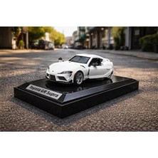Scntoys Toyota gr Supra Diecast Model Araba Beyaz 1:26 Ölçek Özel Standlı Toyota Supra Model