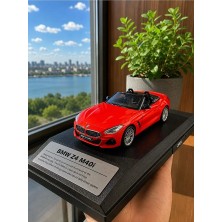 Scntoys Bmw Z4 M40İ Diecast Model Araba Kutulu Özel Standlı 1:26 Ölçek Bmw Z4 Diecast Model Araba
